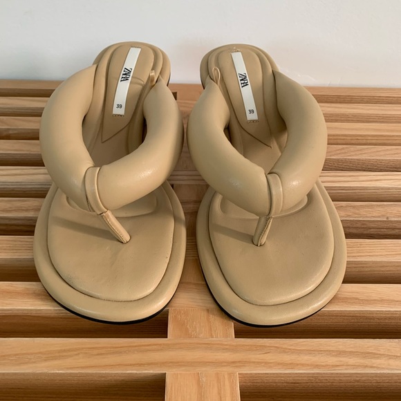 Zara puffy leather sandals size 39 - Picture 2 of 4